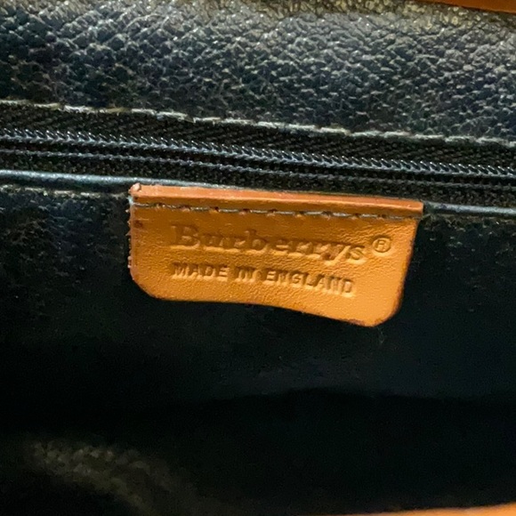 VINTAGE BURBERRY MADE IN ENGLAND - Picture 5 of 9